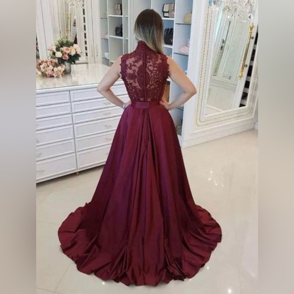 Never Been Worn ⭐️Brand New⭐️ A-Line Princess Sleeveless High Neck Prom Dress - Picture 4 of 4